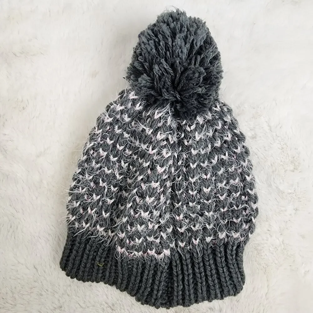 Melrose & Market NWT Gray Pink Eyelash Knit Pom Pom Beanie Hat Cozy